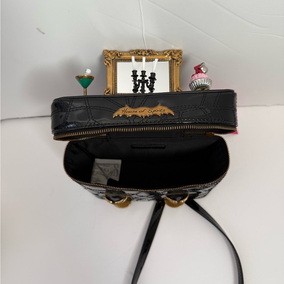 Betsey Johnson House of Spirits Crossbody Bag Limited Edition Halloween NWT - Picture 12 of 13
